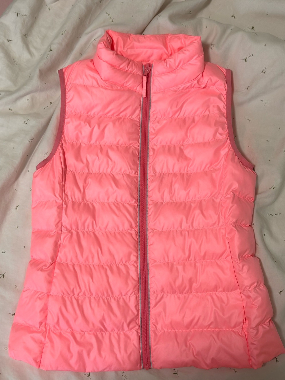 Uniqlo Girls' Puffer Vest in Neon Pink